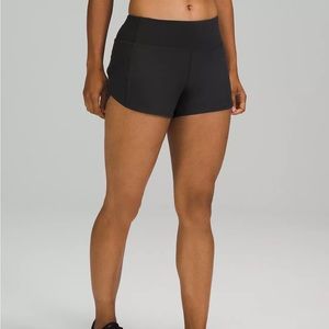 NWT Lululemon Athletica Speed Up Mid-Rise Lined Short 4" size 4 - black